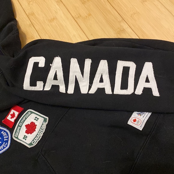 Team Canada 2012 Hoodie - Picture 4 of 6